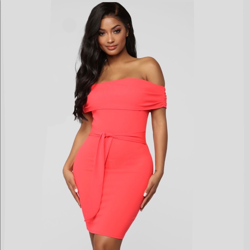 COPY - ✨ Fashion Nova Off The Shoulder Dress